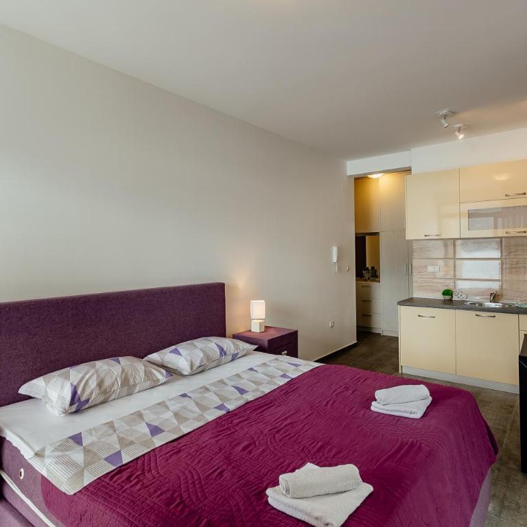 Apartments Joy - Studio Apartment with Sea View - 16