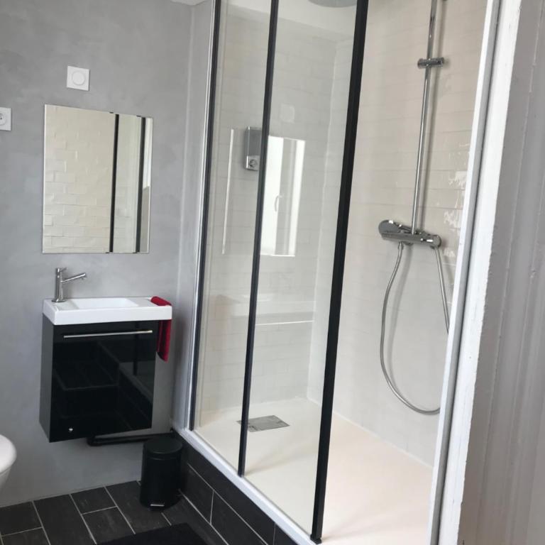 Le secret de Léa - One-Bedroom Apartment - 3