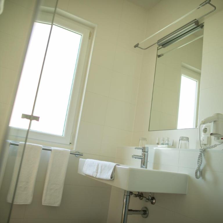Hotel Garni Toscanina - Adults Only - Spezialangebot - Doppelzimmer ohne Balkon - 1