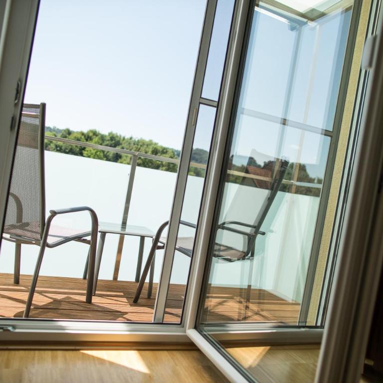 Hotel Garni Toscanina - Adults Only - Superior Doppelzimmer mit Poolblick - 1