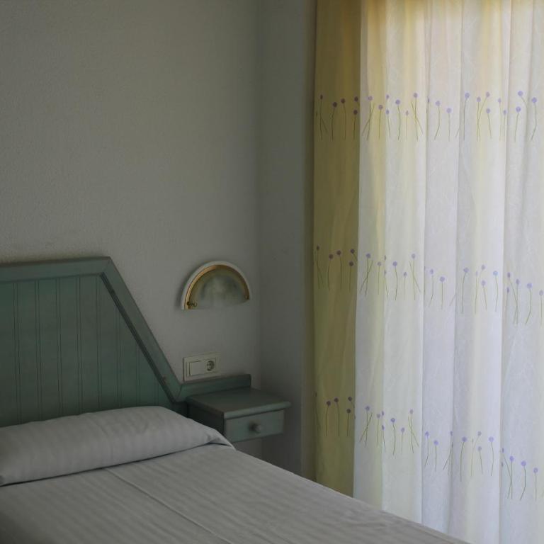 APARTAMENTOS EL VELERO VIP - Two-Bedroom Apartment - 18