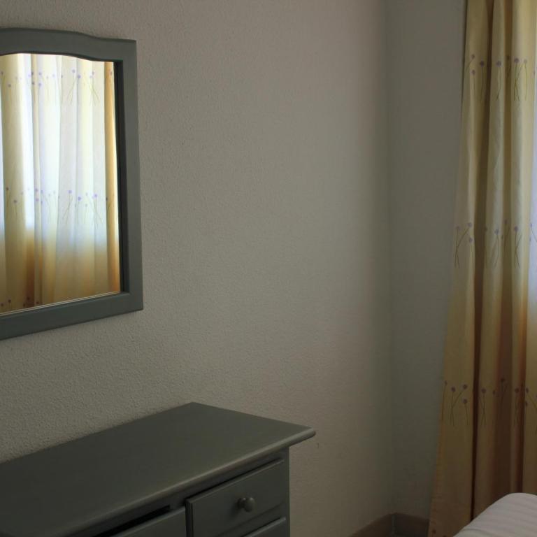 APARTAMENTOS EL VELERO VIP - Two-Bedroom Apartment - 25