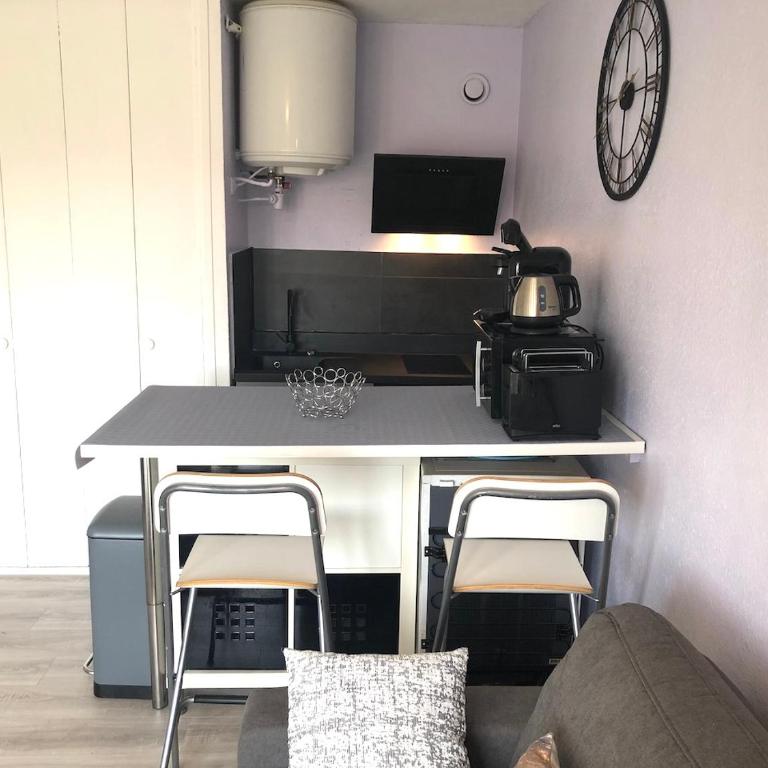Studio ST-MANDRIER 300m MER - Studio Apartment - 6