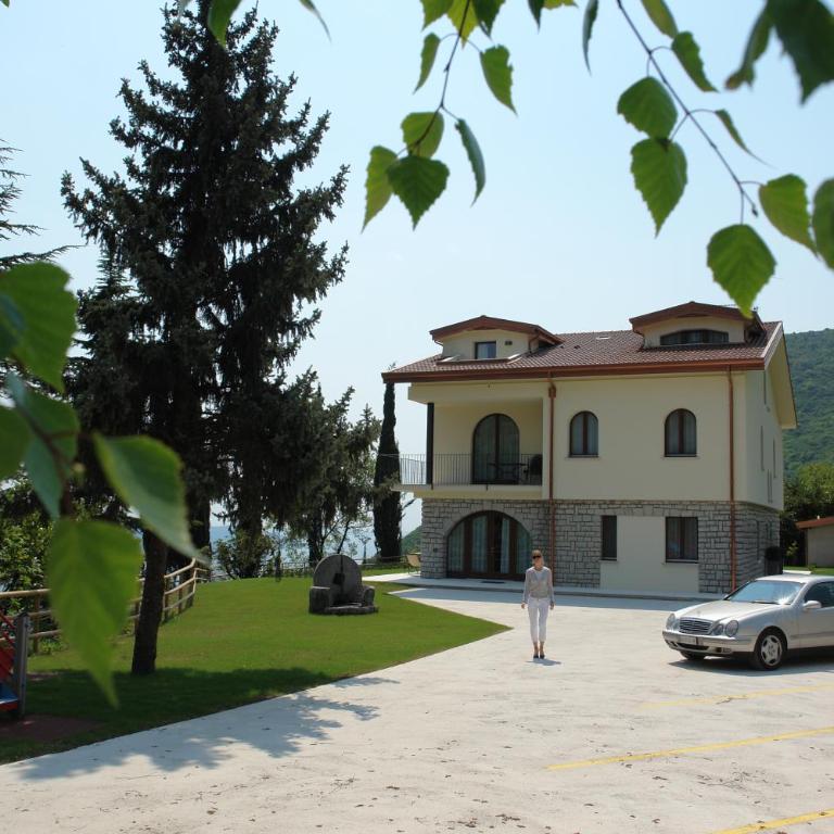 Villa San Valentino - Ruculì Hospitality - Appartamento con 2 Camere da Letto (4-6 Adulti) - 2