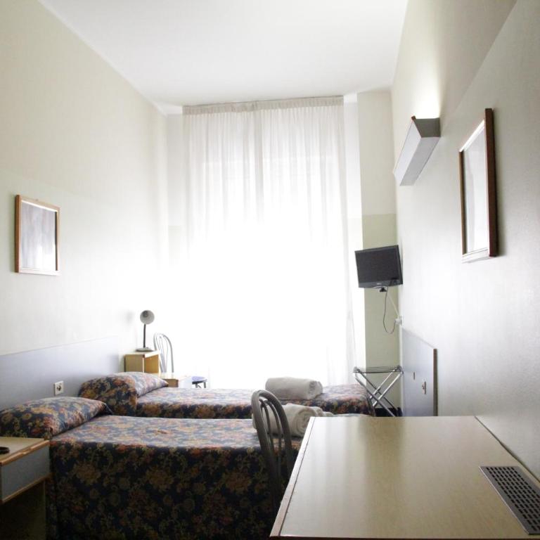 Hotel Lugano - Camera Doppia con Letti Singoli - 3