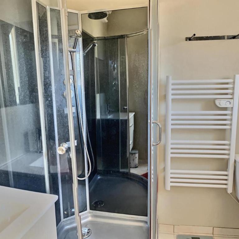 Des appartements au calme dans un immeuble historique - Appartement 2 Chambres - 11