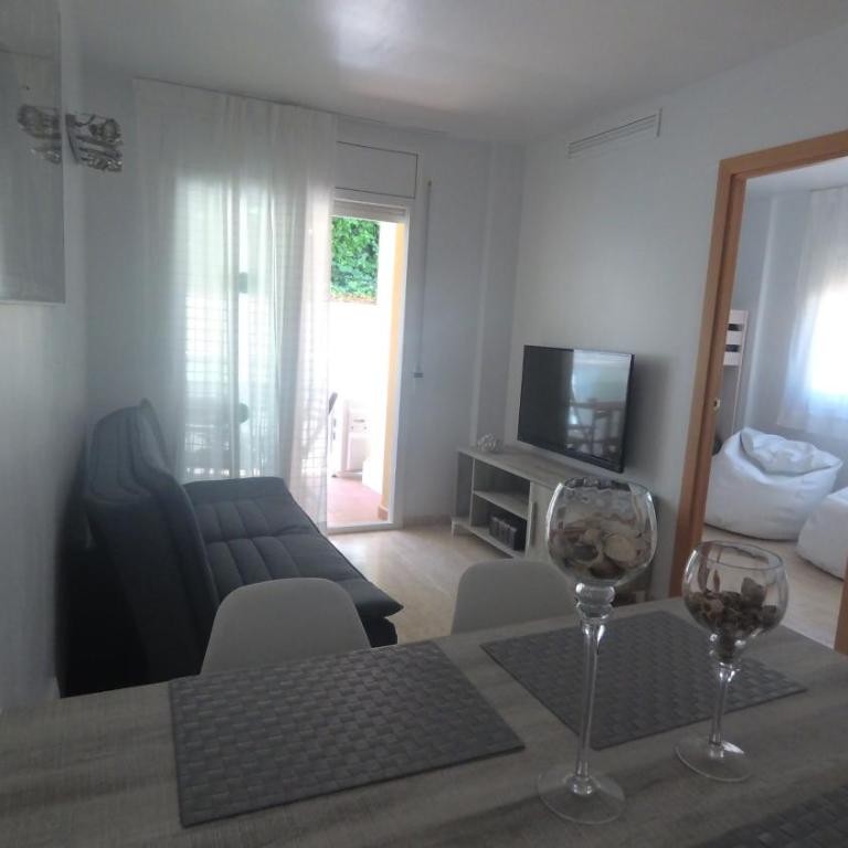 Pool, Beach, Golf & Hard Rock in Salou - Two-Bedroom Apartment - 23