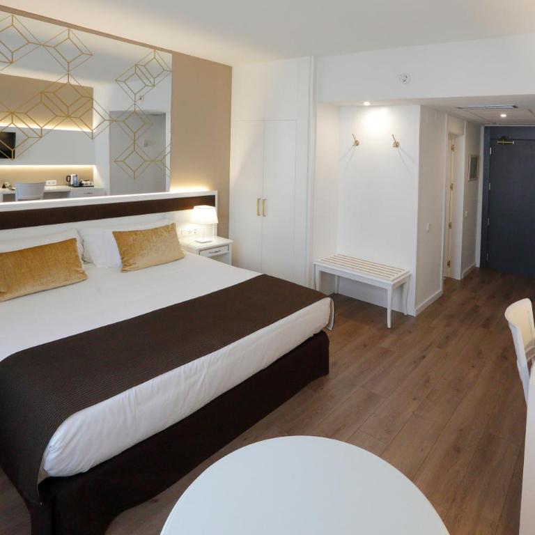 Sercotel Alfonso XIII - Habitación Deluxe con cama extragrande - 1