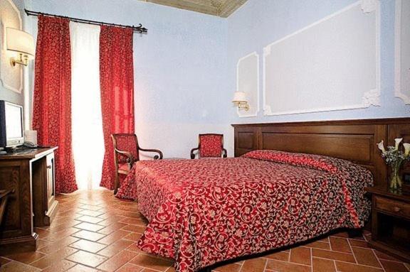 Hotel California - Camera Matrimoniale/Doppia con Letti Singoli - 7