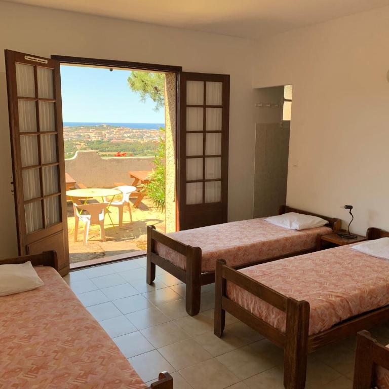 Relais International de la Jeunesse - Triple Room with Sea View - 1