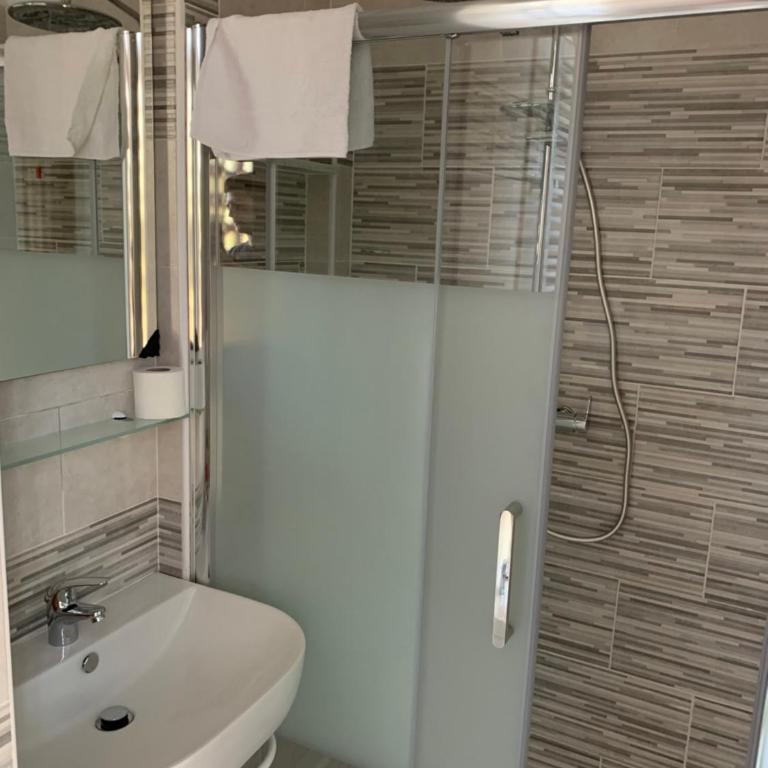 B&B Gli Archi - Camera Tripla con Bagno Privato - 6
