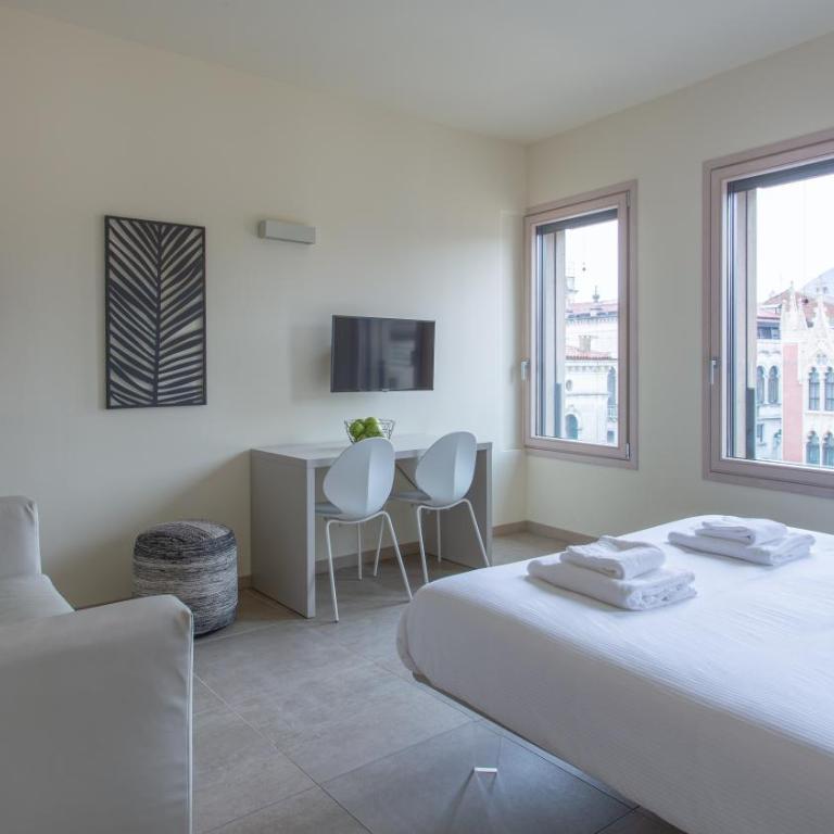 Erïk Langer Pedrocchi Suites - Monolocale Deluxe con Vista - 5