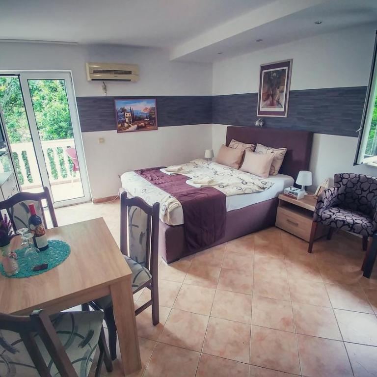 Apartments Villa PM - Apartman sa 1 Spavaćom Sobom i Pogledom na Vrt - 2