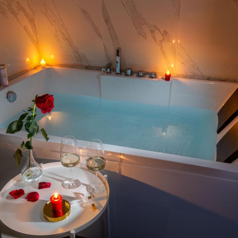 Almaìt - Double Room with Spa Bath - 13