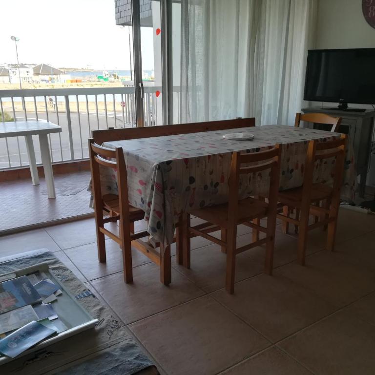 T2 balcon vue mer parking et entrée sécurisés tout à pied - Apartment mit 1 Schlafzimmer - 19
