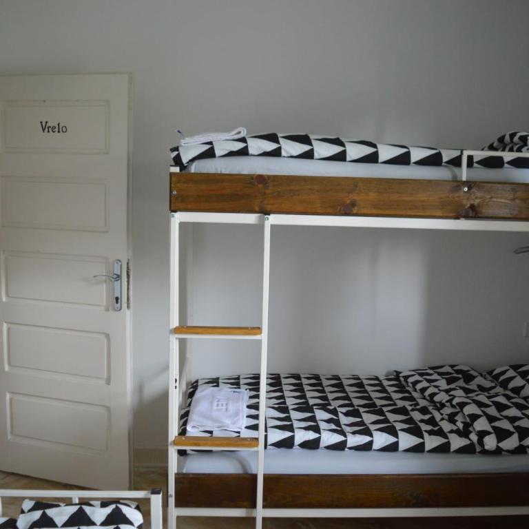 Mystic River Design Hostel - Krevet na Sprat u Mešovitoj Spavaonici - 3