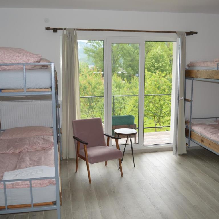 Mystic River Design Hostel - Krevet u 6-krevetnoj Ženskoj Spavaonici - 1
