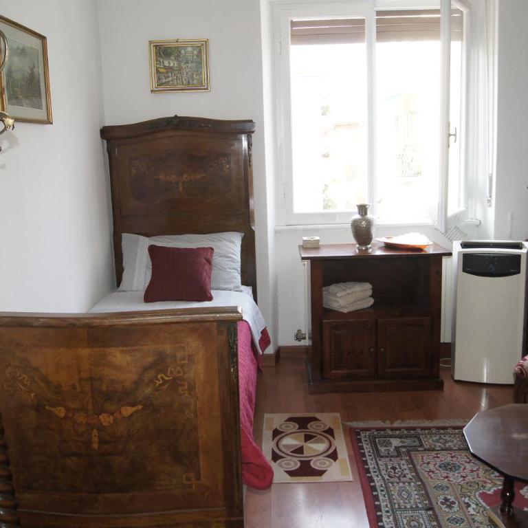 B&B Maddalena Di San Zeno - Camera Matrimoniale/Doppia con Letti Singoli con Bagno in Comune - 13