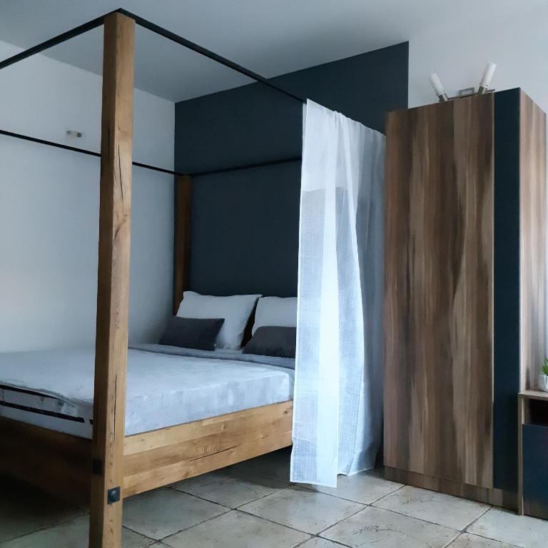 Apartments Kapetanovina - Studio Apartment - 9
