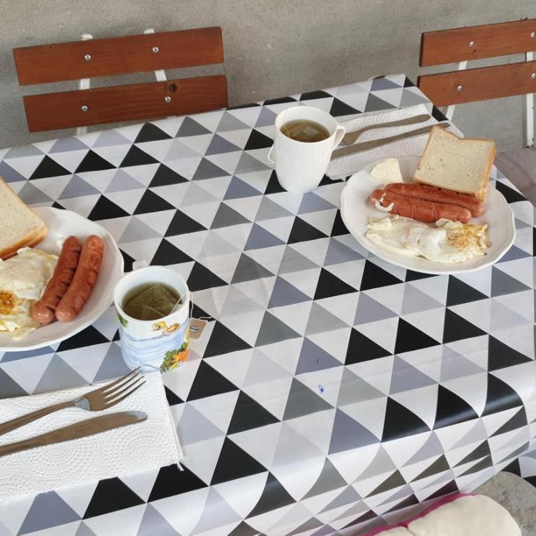 Sobe Tivat - Trokrevetna Soba sa Balkonom - 4