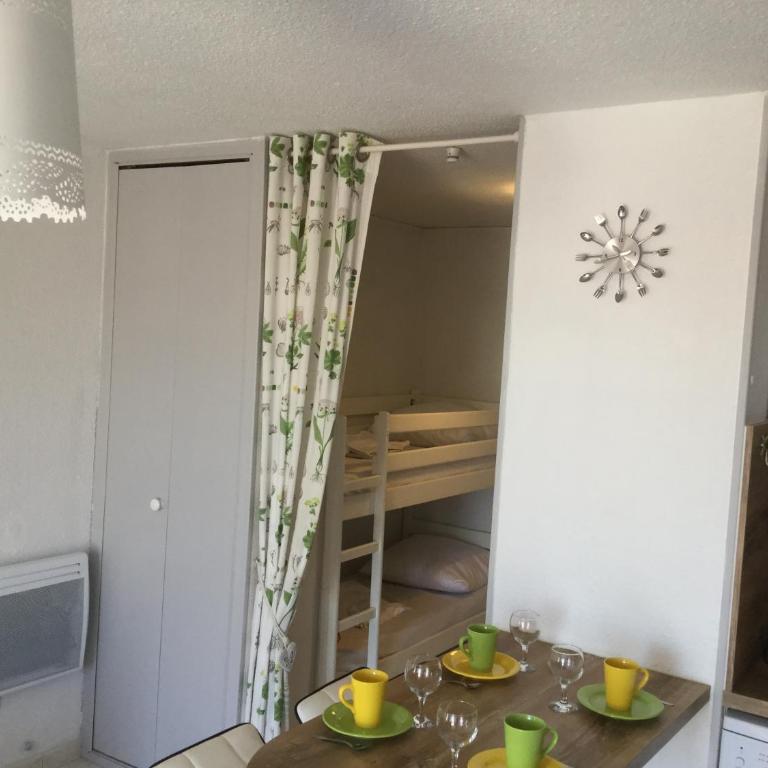 Studio cabine Toi et Moi à 30 m de la plage et de Valras centre avec linge de lit et ménage inclus - King Studio - 13