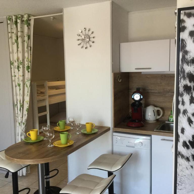 Studio cabine Toi et Moi à 30 m de la plage et de Valras centre avec linge de lit et ménage inclus - King Studio - 6