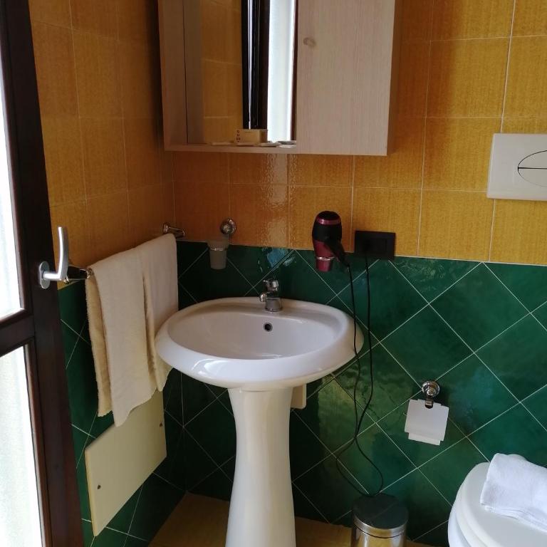 B&B Donna Sabella - Dreibettzimmer mit eigenem Bad - 6
