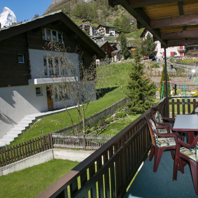 Chalet Aroleid Zermatt by Inspiringplaces Zermatt - Apartment mit 2 Schlafzimmern und Blick auf das Matterhorn - 14