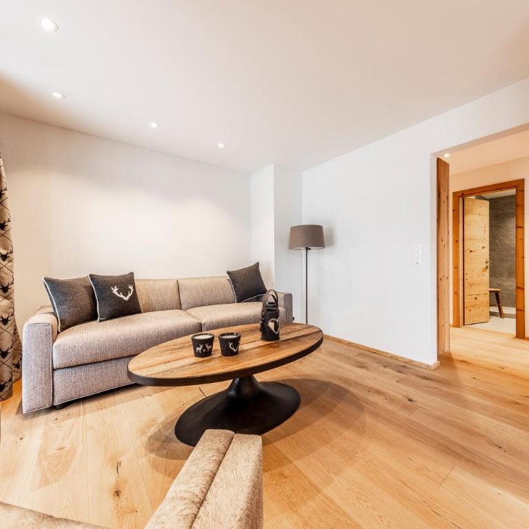 Unique Alpic style apartment in the heart of Davos - Deluxe Apartment - 2