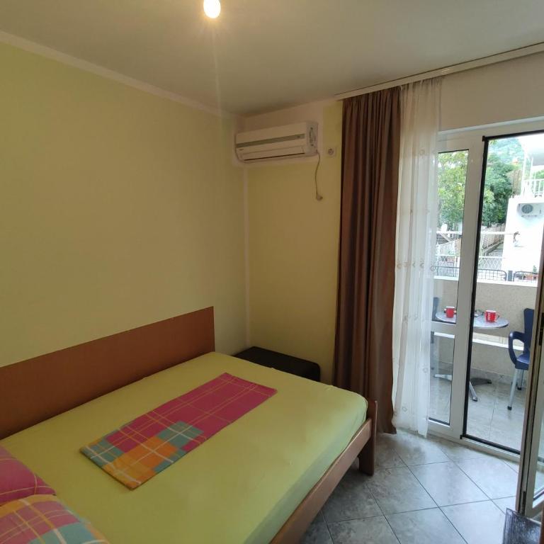 Apartmani Vuković - Dvokrevetna Soba sa Bračnim Krevetom i Terasom - 6