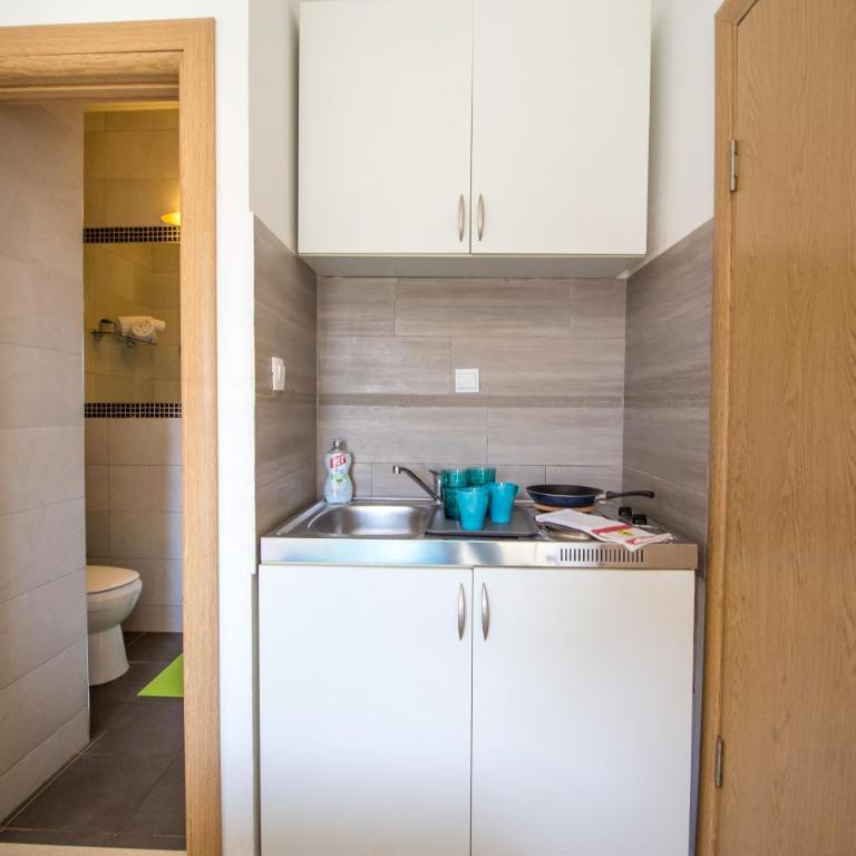 Villa D&B Budva - Studio with Balcony - 4