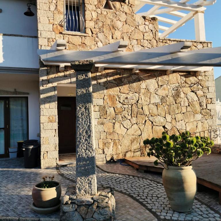 Bed & Breakfast Mare Isole - Camera Familiare con Bagno Privato - 1