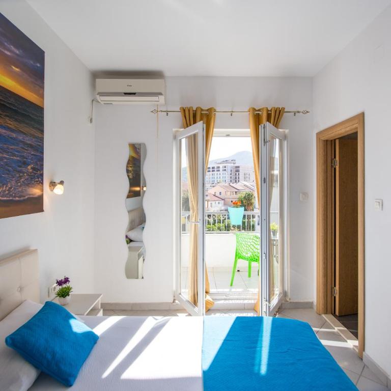 Villa D&B Budva - Double Room with Balcony - 6