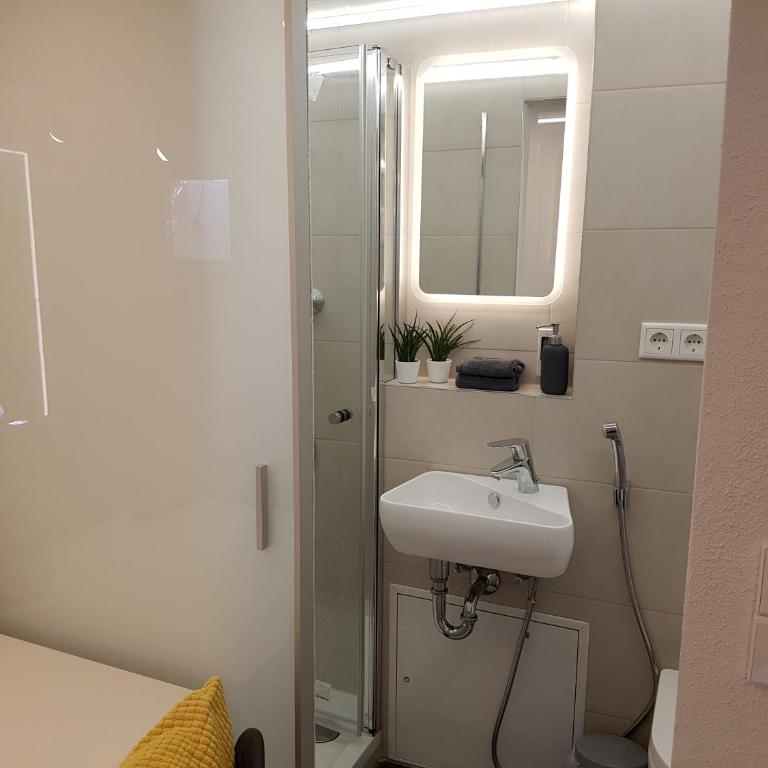 Souterrain Solln 20min Oktoberfest/Zentrum - Apartamento Estudio - 27