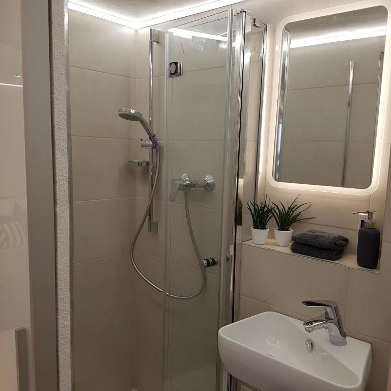 Souterrain Solln 20min Oktoberfest/Zentrum - Apartamento Estudio - 28