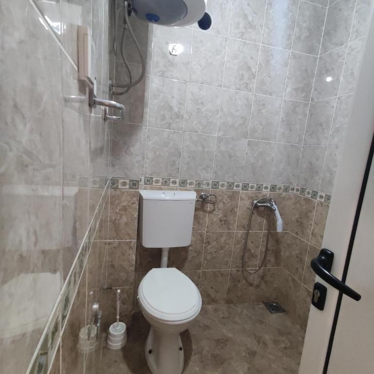 Apartmani Vuković - Trokrevetna Soba sa Terasom - 1