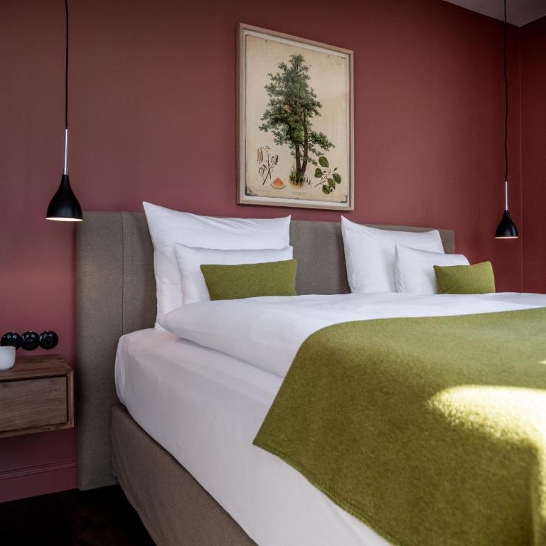Alpenloge Design Hotel - Deluxe Zimmer mit Kingsize-Bett - 3