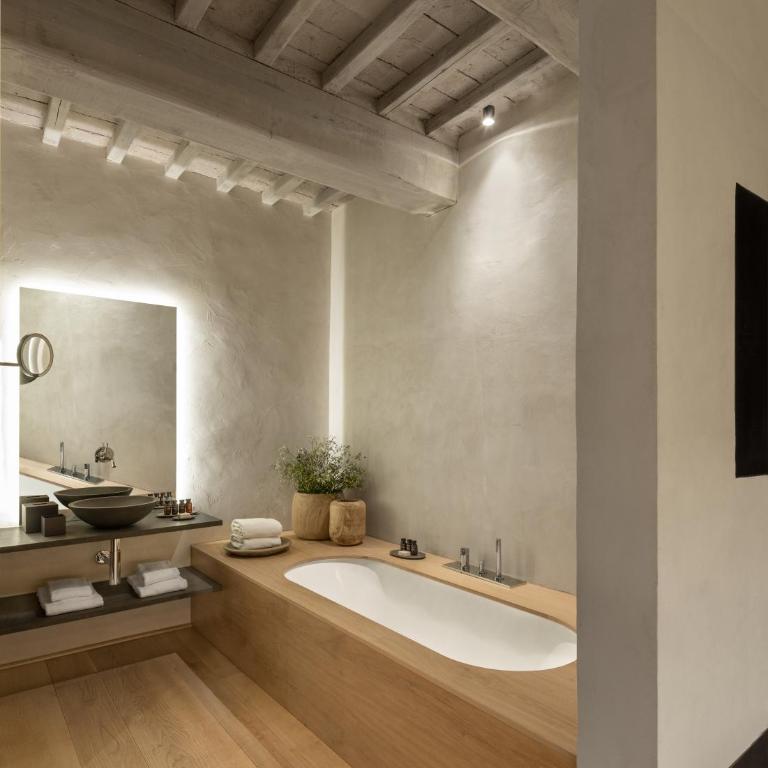 Badia di Pomaio, Tuscan Resort- Small Luxury Hotels of the World - Camera Matrimoniale Superior - 2