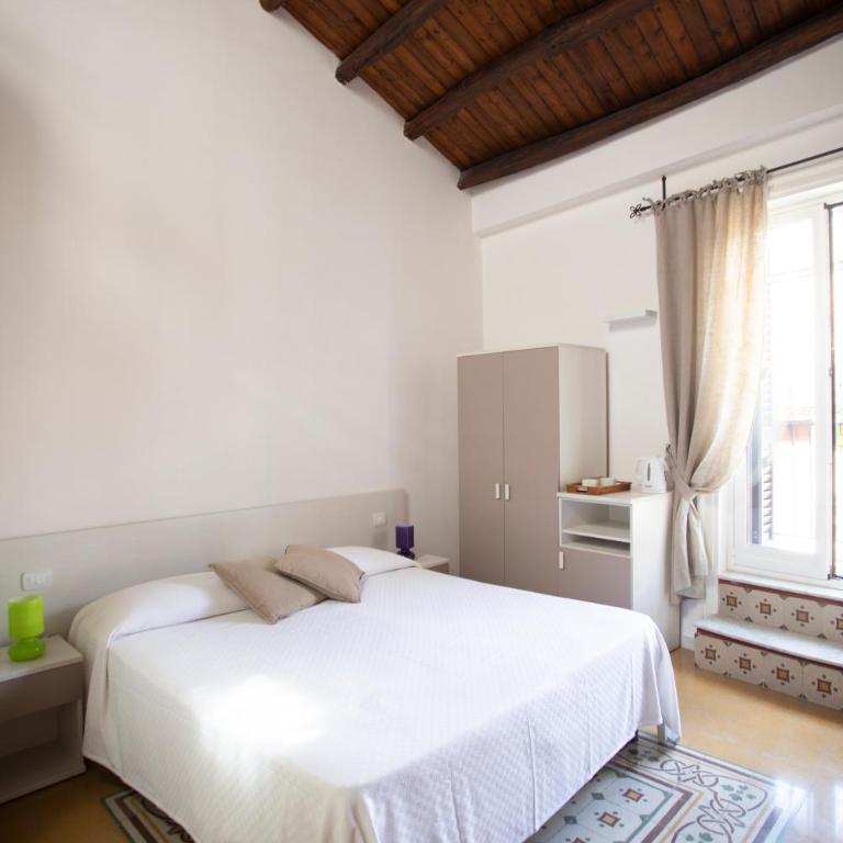 Rooms 19 B&B - Camera Tripla con Terrazza - 14