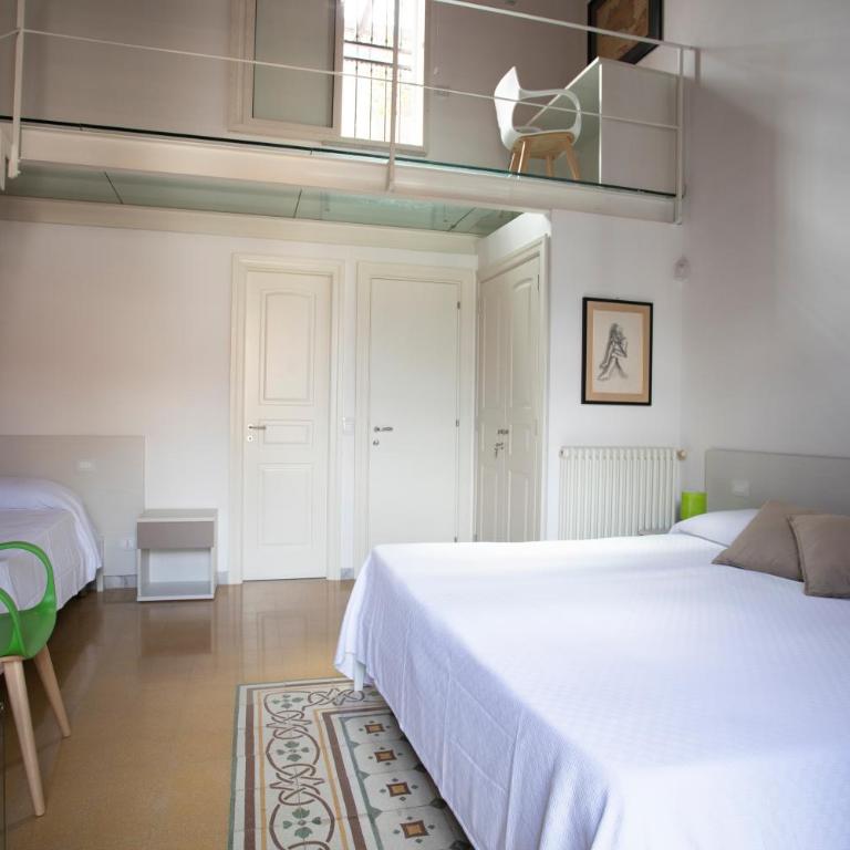 Rooms 19 B&B - Camera Tripla con Terrazza - 18