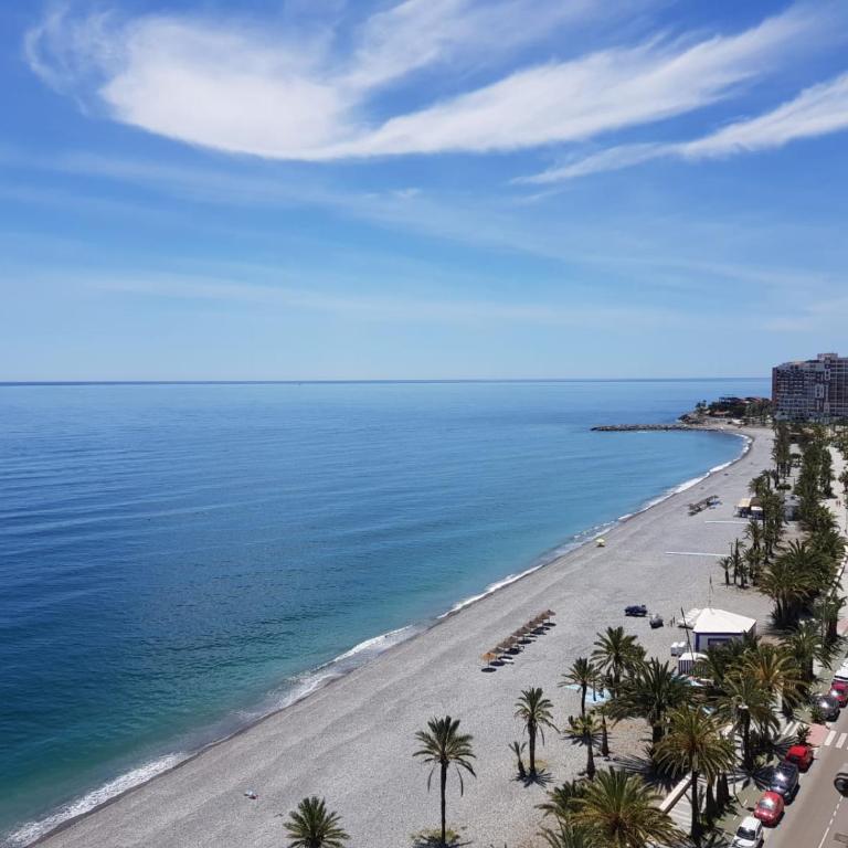 Ático en Almuñecar. Primera línea de playa con vistas espectaculares - Apartamento con vistas al mar - 29