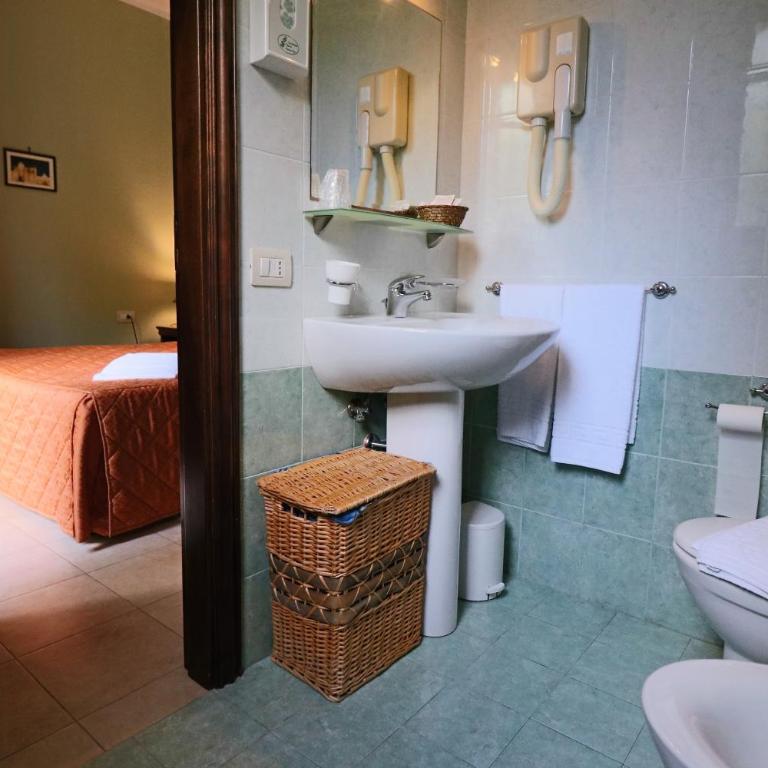 Dimora Relais Excelsa - Camera Matrimoniale Economy - 11