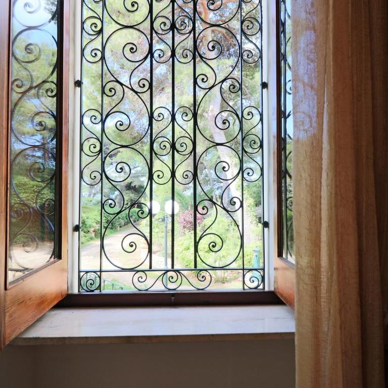 Dimora Relais Excelsa - Camera Matrimoniale Deluxe con Vista Giardino - 11
