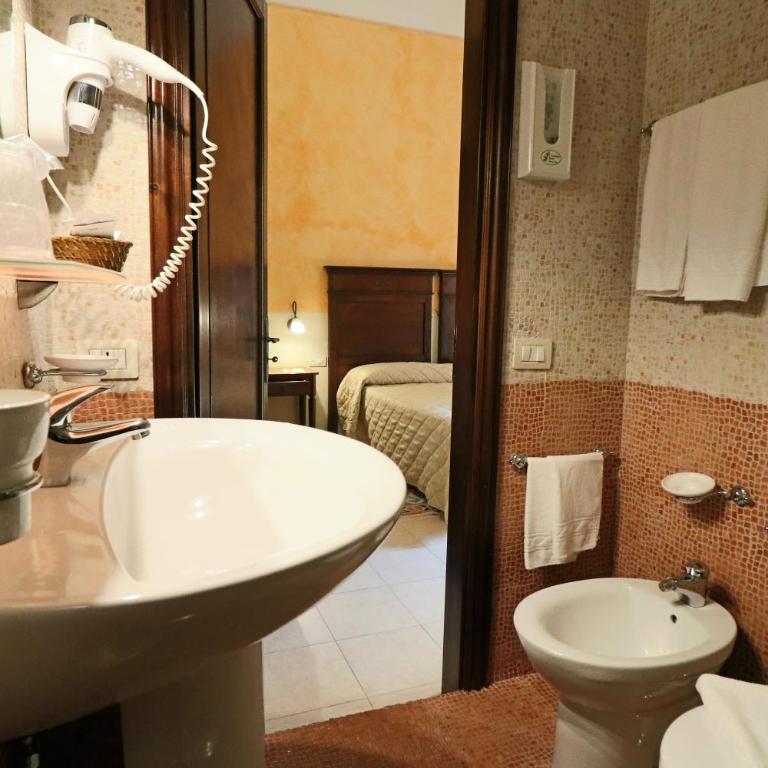 Dimora Relais Excelsa - Camera Matrimoniale Comfort - 6