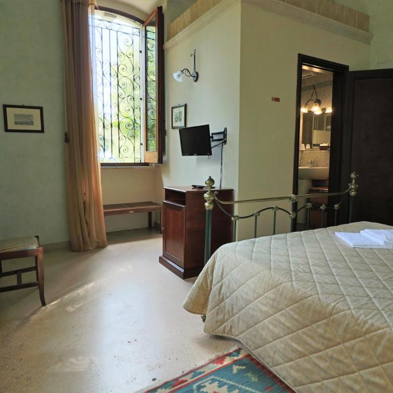 Dimora Relais Excelsa - Camera Matrimoniale Deluxe con Vista Giardino - 4