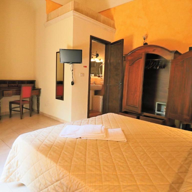 Dimora Relais Excelsa - Camera Matrimoniale Comfort - 12