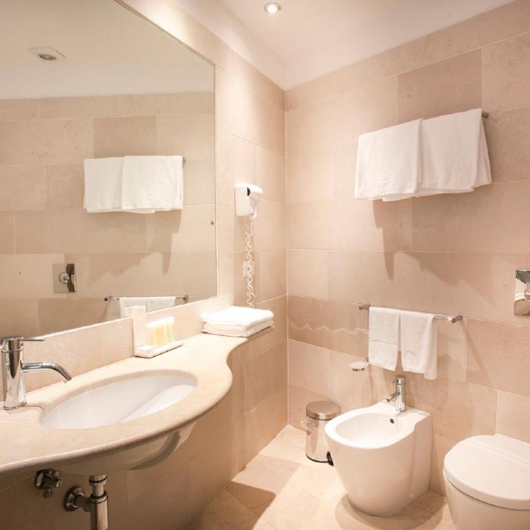 Hotel Isola Sacra Rome Airport - Junior Suite con Balcone - 2