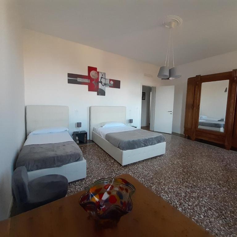 Sunrise Apartment in Giudecca - Three-Bedroom Apartment - 5