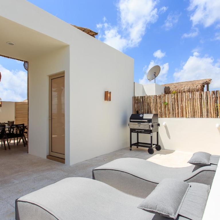 Charming Nature-Inspired Condos with Sultry Surroundings by Stella Rentals - Superior Apartment - 2