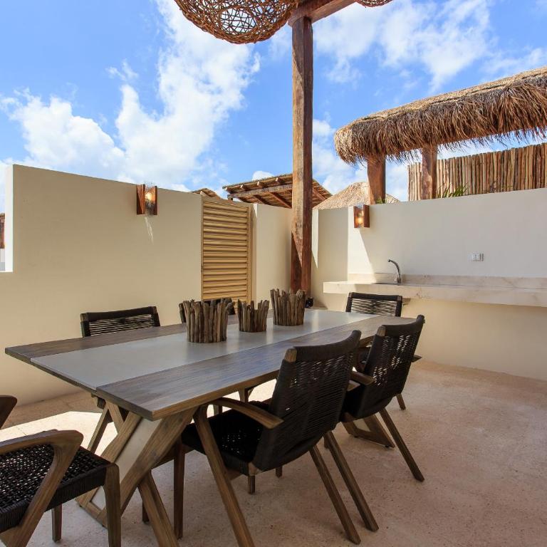 Charming Nature-Inspired Condos with Sultry Surroundings by Stella Rentals - Superior Apartment - 6